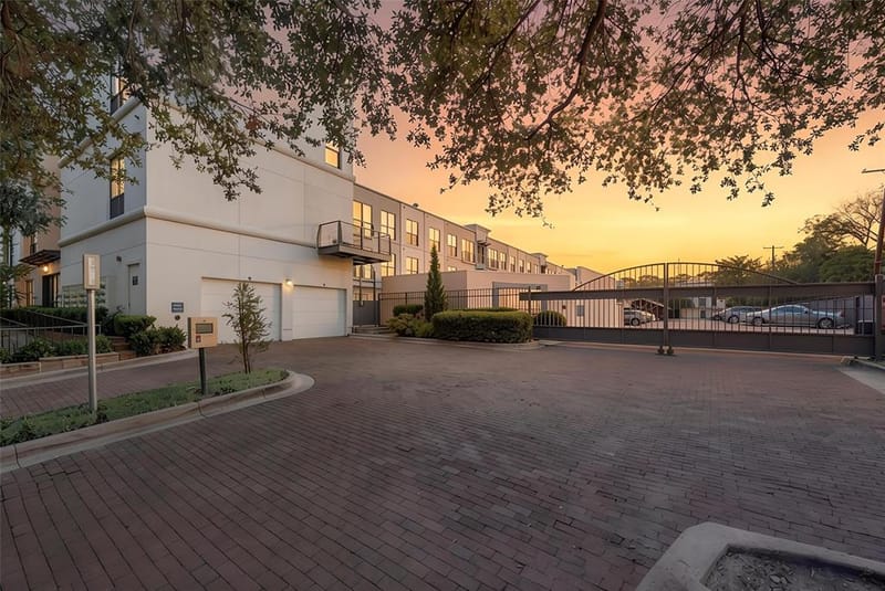 4414 Cedar Springs Road # 318, Dallas TX 75219 - Photo 24
