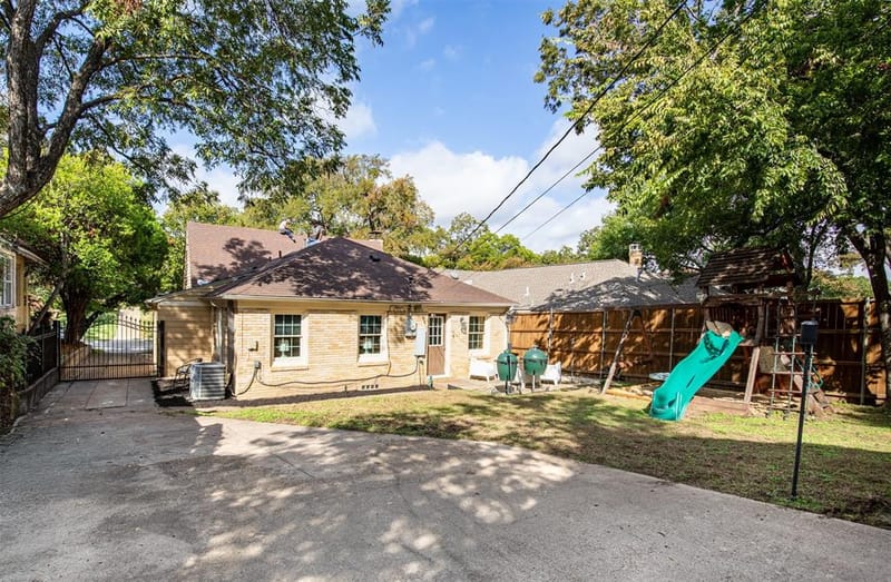 1134 N Edgefield Avenue, Dallas TX 75208 - Photo 19