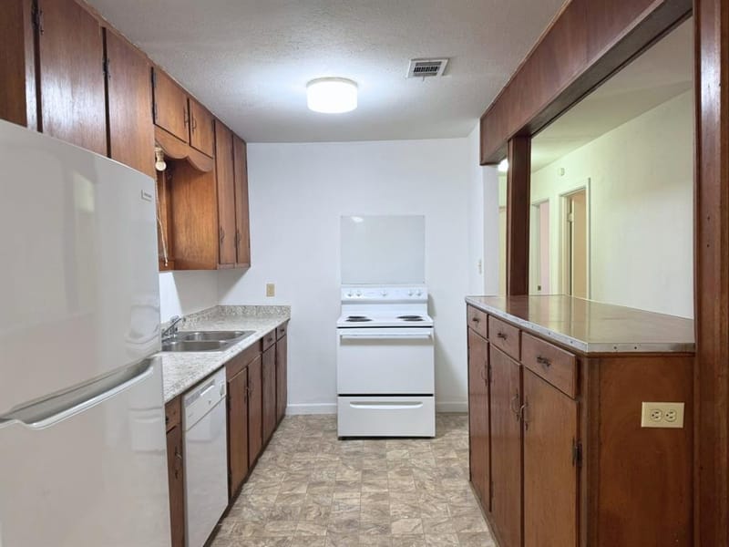 204 E 6th Street, Tolar TX 76476 - Photo 14