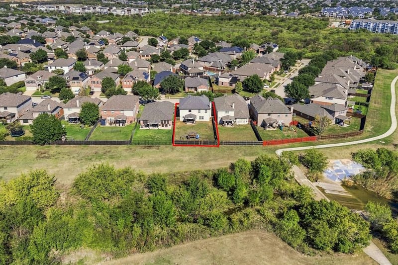 8745 Golden Sunset Trail, Fort Worth TX 76244 - Photo 5