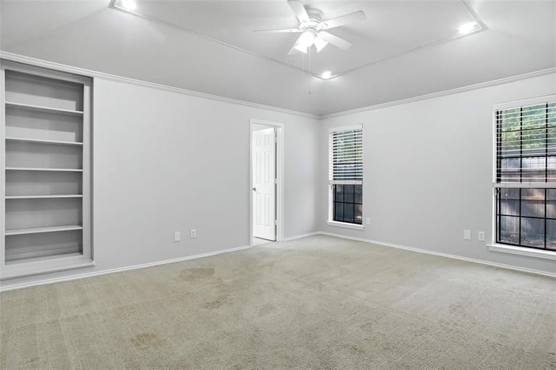 8624 Crestview, North Richland Hills TX 76182 - Photo 6