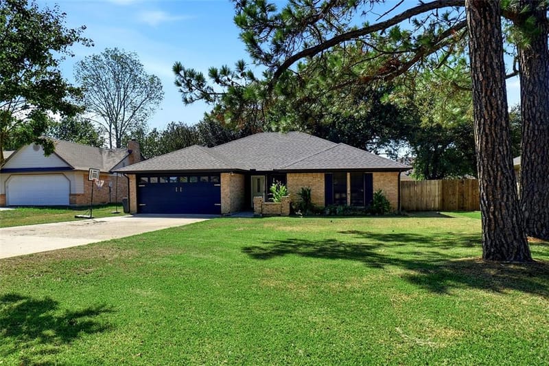 8624 Crestview, North Richland Hills TX 76182