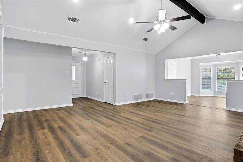 8624 Crestview, North Richland Hills TX 76182 - Photo 5