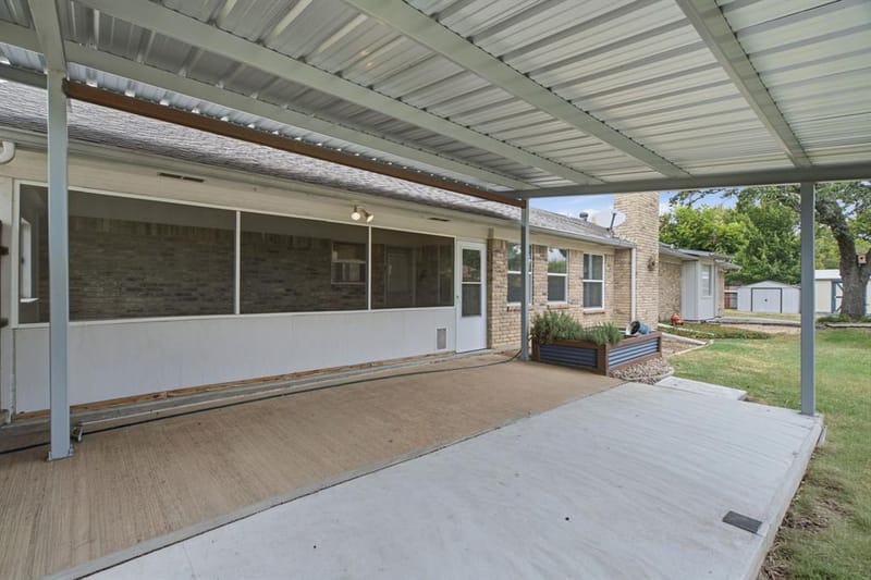 200 Lansford Drive, Benbrook TX 76126 - Photo 32