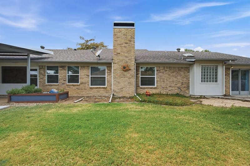 200 Lansford Drive, Benbrook TX 76126 - Photo 34