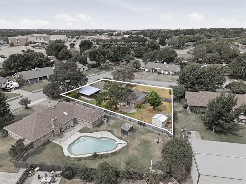 200 Lansford Drive, Benbrook TX 76126 - Photo 39