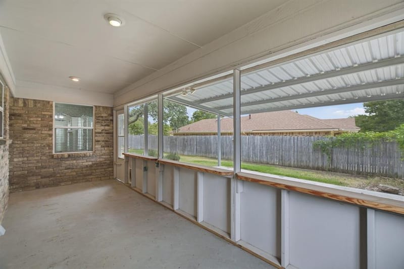 200 Lansford Drive, Benbrook TX 76126 - Photo 29