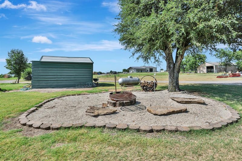 2561 Co 248, Valley View TX 76272 - Photo 6