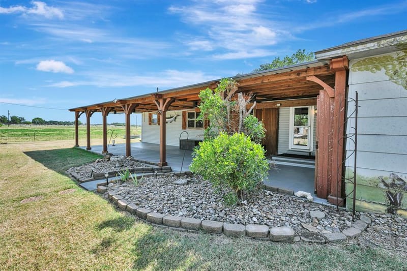 2561 Co 248, Valley View TX 76272 - Photo 7