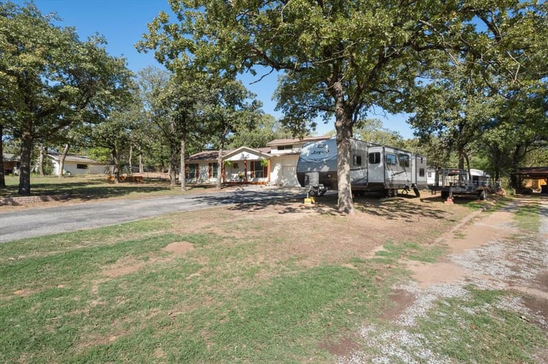 5775 Woodvine Court, Fort Worth TX 76140 - Photo 34