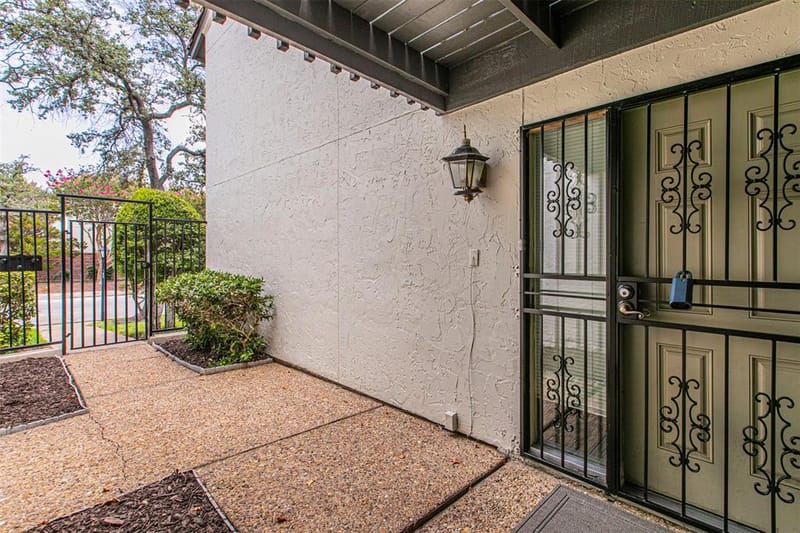 9326 Emberglow Lane, Dallas TX 75243 - Photo 16