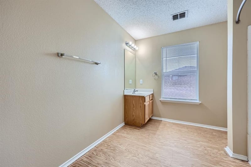 1621 Dragonback Pass, Little Elm TX 75036 - Photo 20