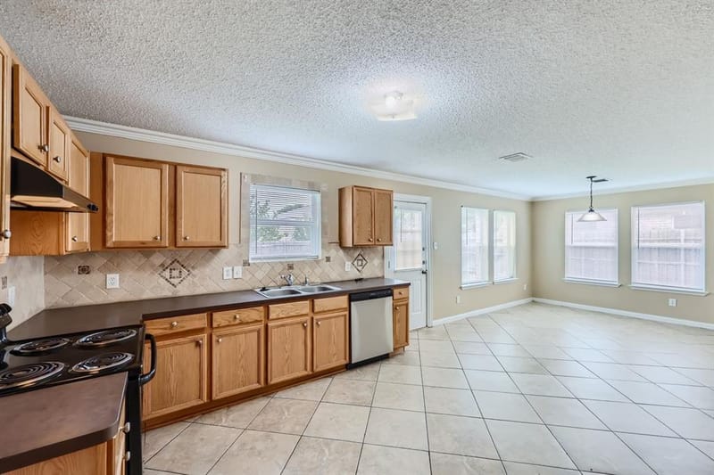 1621 Dragonback Pass, Little Elm TX 75036 - Photo 11