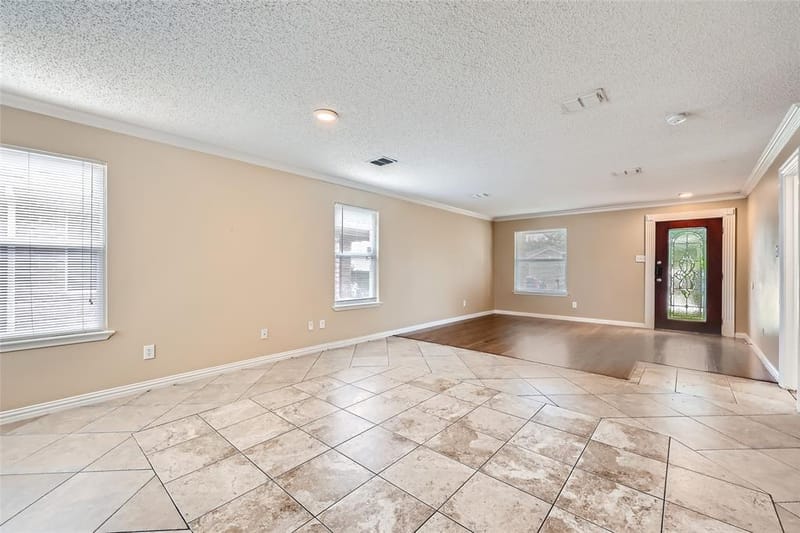 1621 Dragonback Pass, Little Elm TX 75036 - Photo 4