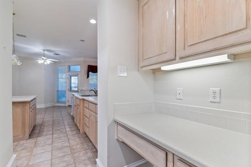 6216 Wolf Ridge Drive, Plano TX 75024 - Photo 12