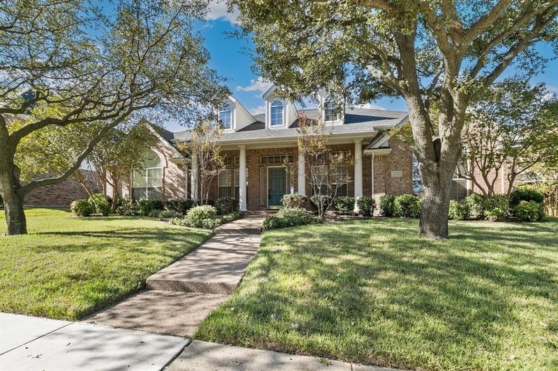 6216 Wolf Ridge Drive, Plano TX 75024 - Photo 3