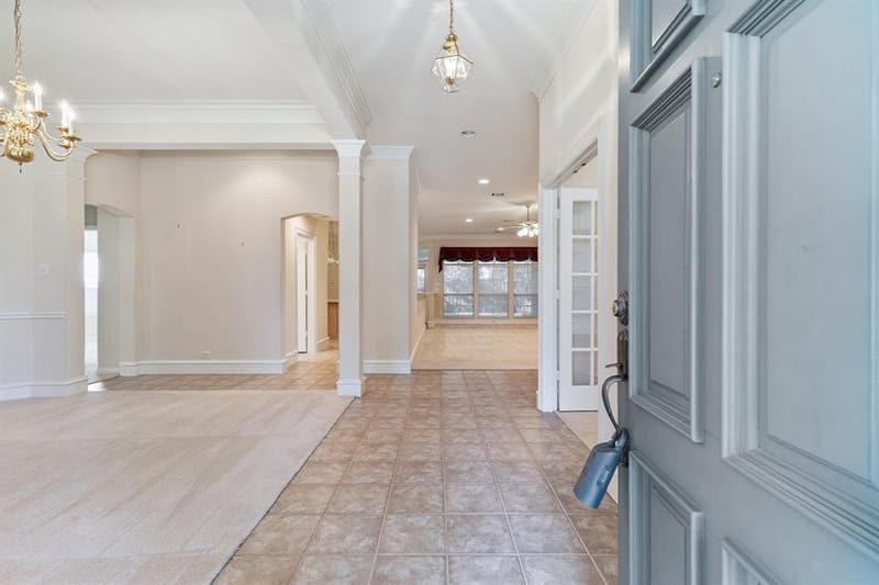6216 Wolf Ridge Drive, Plano TX 75024 - Photo 4