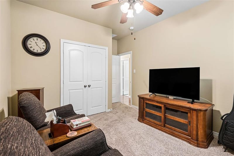 501 Neils Court, Arlington TX 76002 - Photo 17