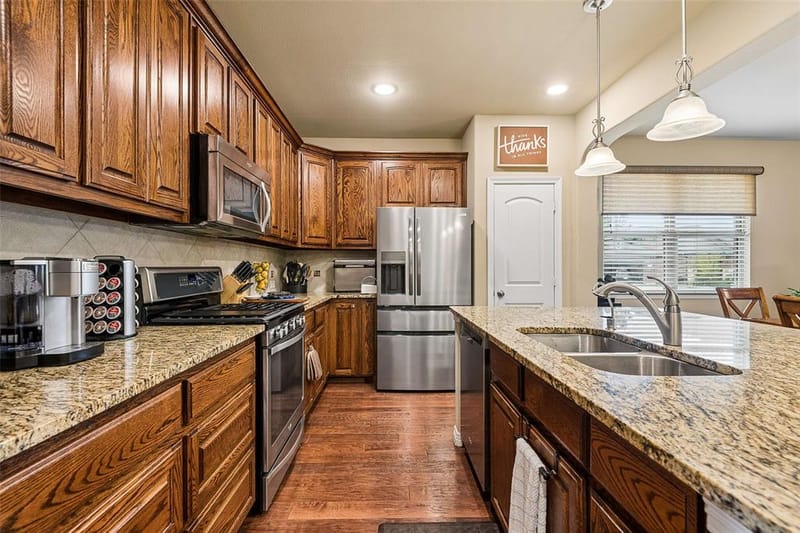 501 Neils Court, Arlington TX 76002 - Photo 9