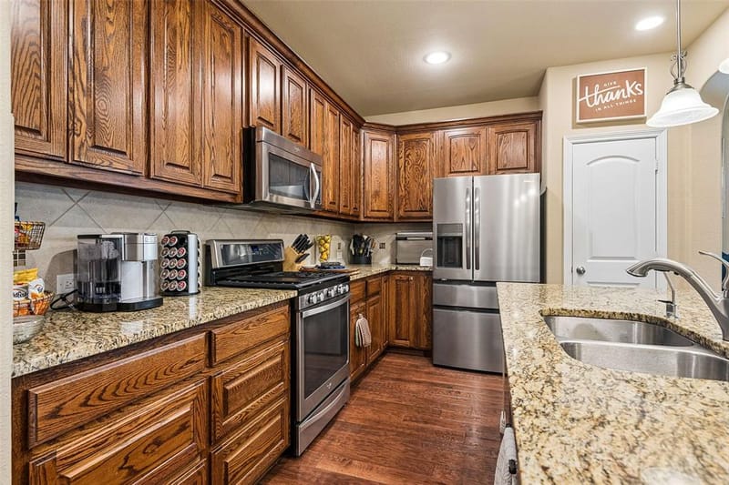 501 Neils Court, Arlington TX 76002 - Photo 10