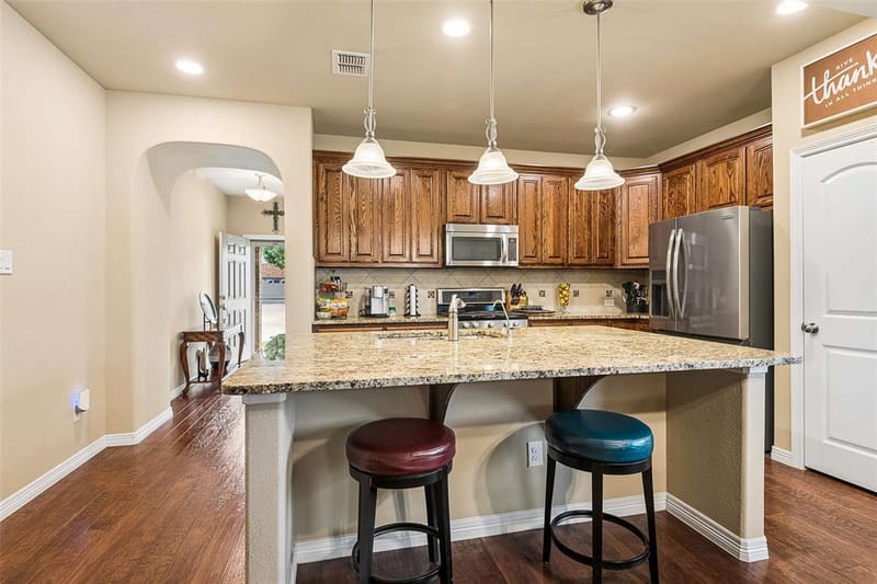 501 Neils Court, Arlington TX 76002 - Photo 11