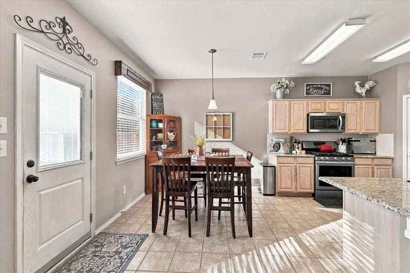 7800 Swan Park Drive, Denton TX 76210 - Photo 13