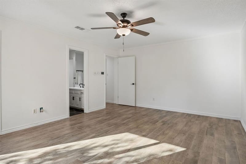 18 Legend Road, Benbrook TX 76132 - Photo 17