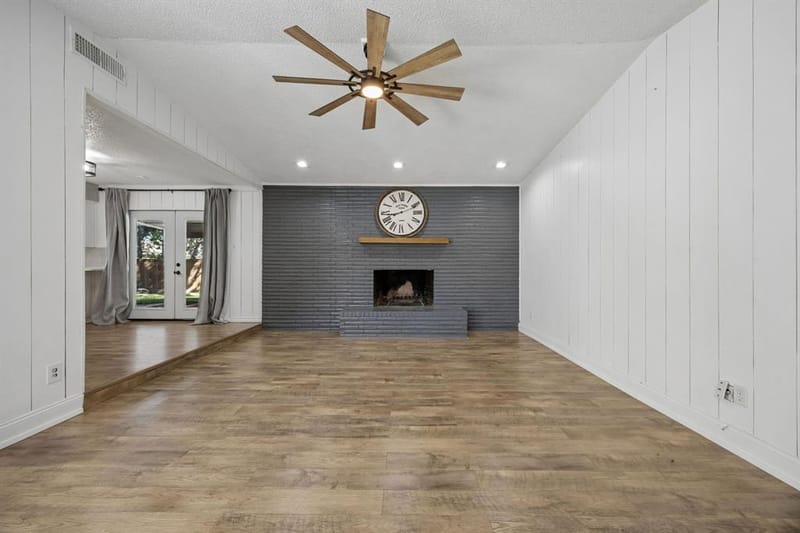 18 Legend Road, Benbrook TX 76132 - Photo 7