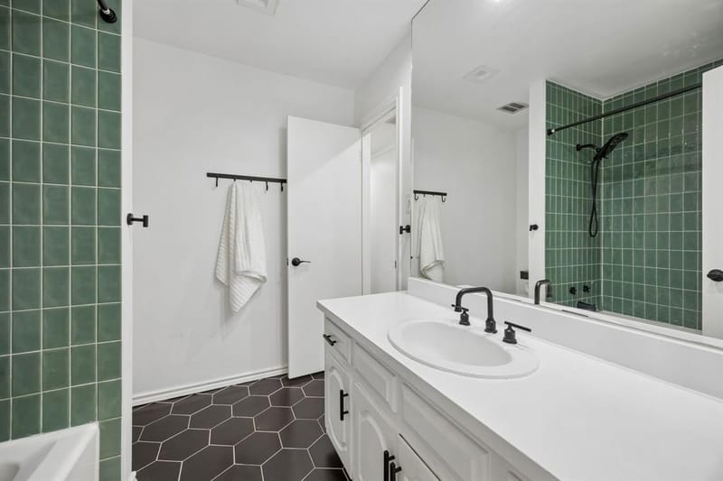 18 Legend Road, Benbrook TX 76132 - Photo 18