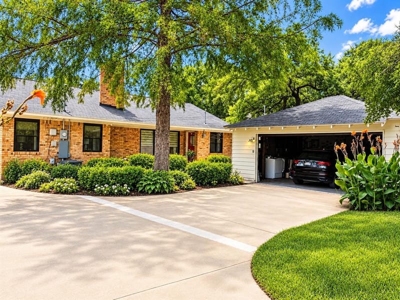 6755 E Mockingbird Lane, Dallas TX 75214 - Photo 14