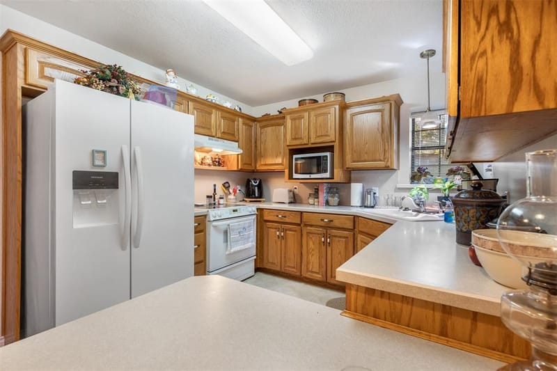 305 Ross Avenue, Denison TX 75020 - Photo 10
