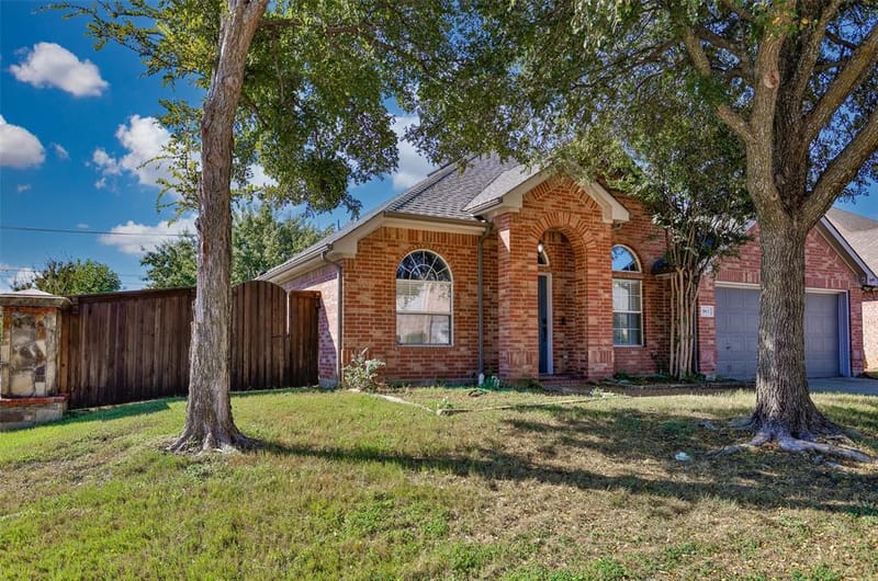 1812 Copper Leaf Drive, Corinth TX 76210 - Photo 3