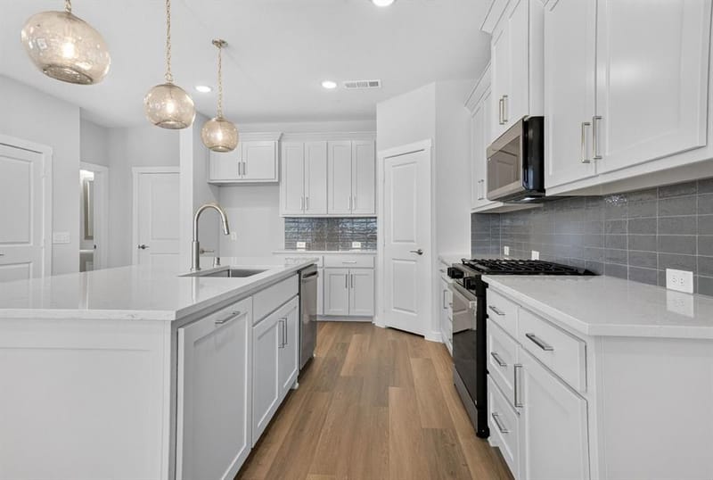 2864 Enfield, The Colony TX 75056 - Photo 4