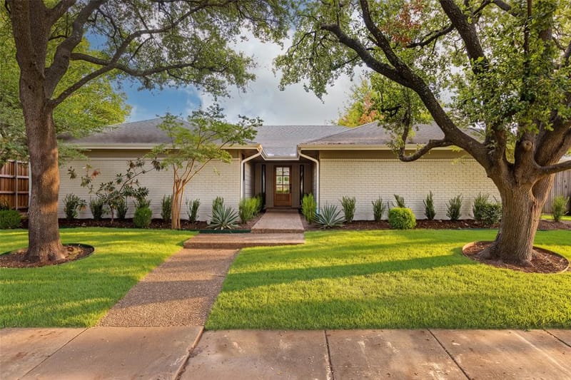 6026 Black Berry, Dallas TX 75248