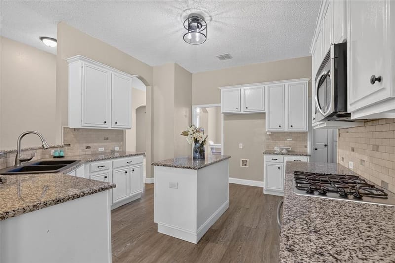 1106 Wedgewood Drive, Mansfield TX 76063 - Photo 12