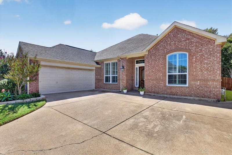 1106 Wedgewood Drive, Mansfield TX 76063 - Photo 3