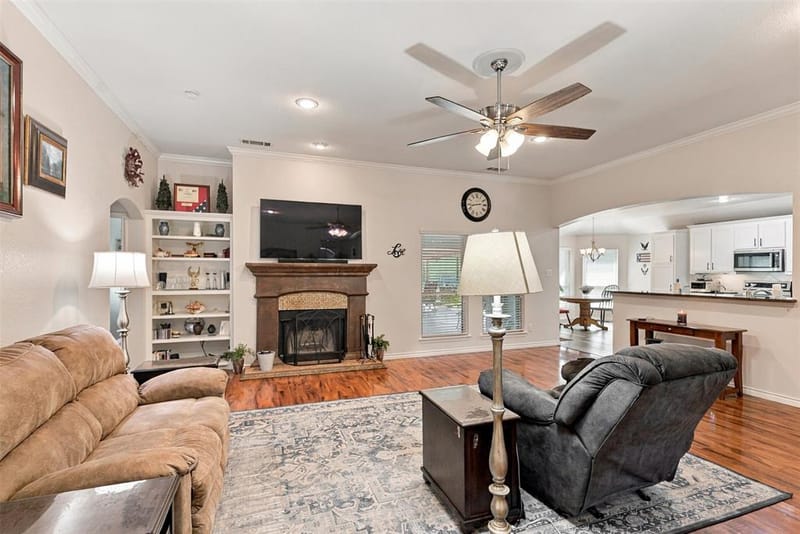 156 Creekwood Ranch Road, Azle TX 76020 - Photo 6