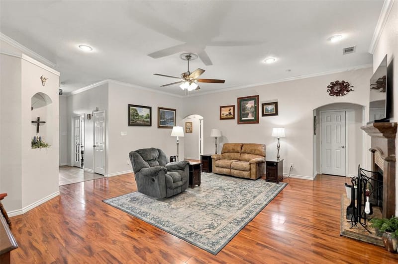 156 Creekwood Ranch Road, Azle TX 76020 - Photo 7