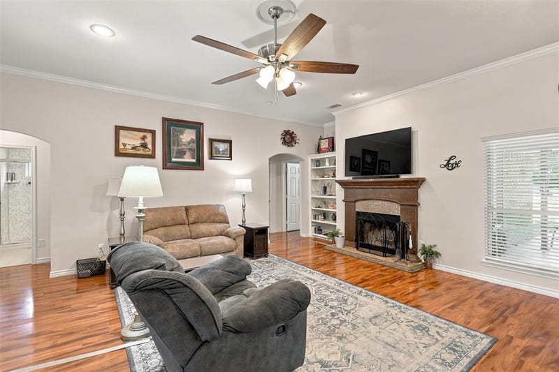 156 Creekwood Ranch Road, Azle TX 76020 - Photo 8