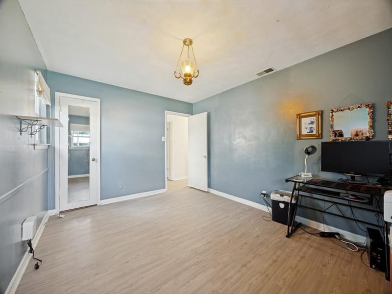 400 Rosedale Drive, Gainesville TX 76240 - Photo 15