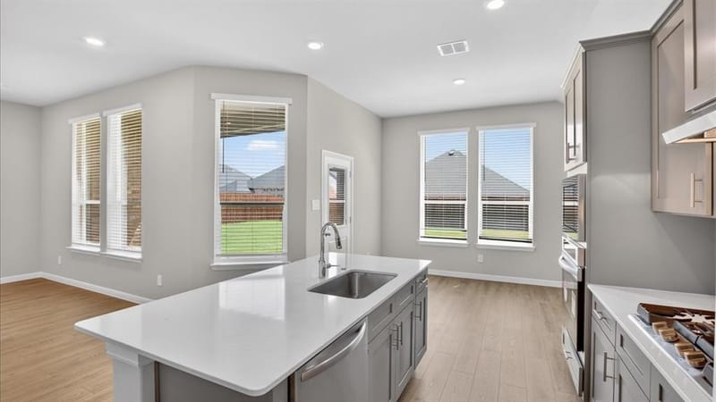 10413 SARASOTA Street, Grand Prairie TX 76065 - Photo 5