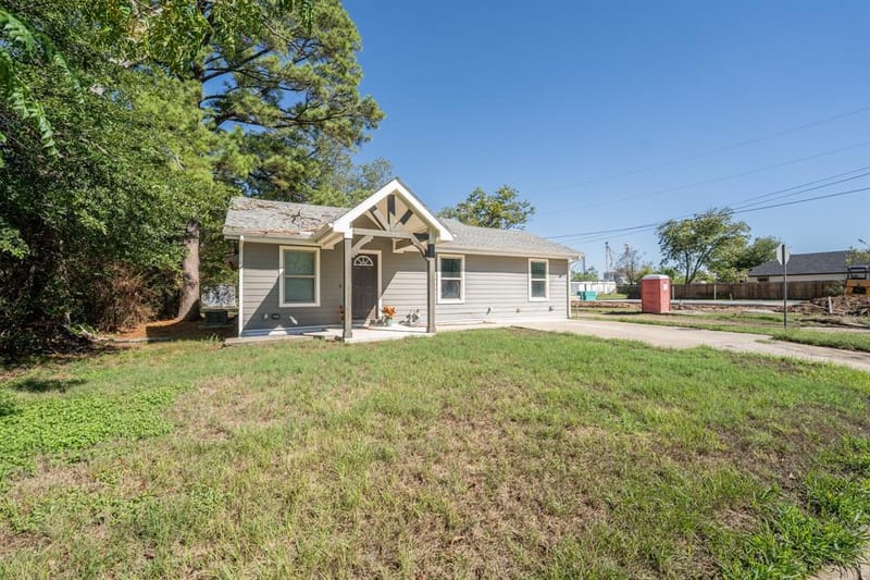 510 Woodlawn Street, Sulphur Springs TX 75482 - Photo 3