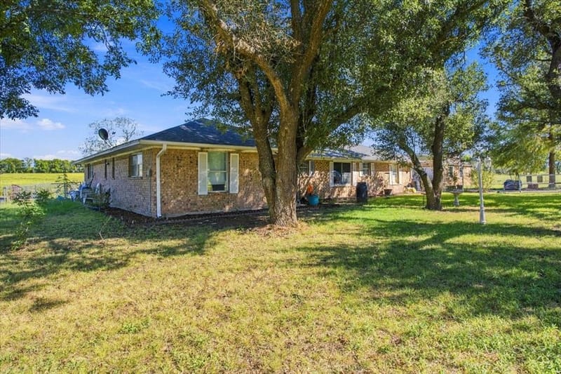 421 S Oak Street, Ector TX 75439 - Photo 3