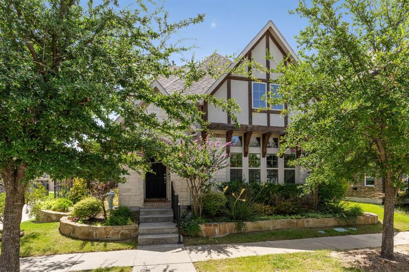 6920 Royal View Drive, McKinney TX 75070 - Photo 2