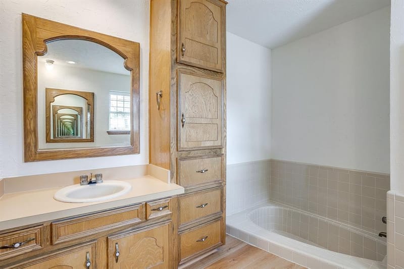 504 Regina Court, Euless TX 76039 - Photo 24
