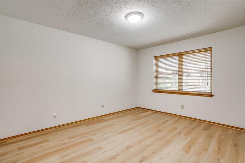 504 Regina Court, Euless TX 76039 - Photo 30