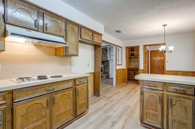 504 Regina Court, Euless TX 76039 - Photo 18