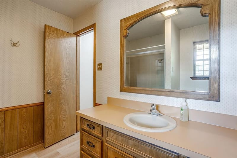 504 Regina Court, Euless TX 76039 - Photo 29