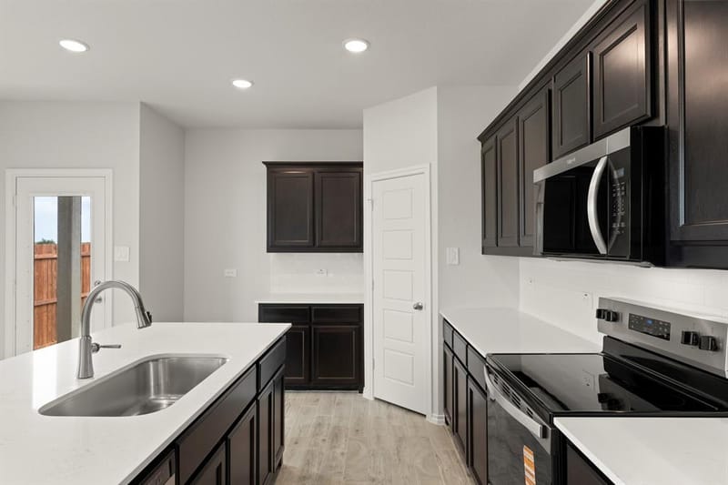 8244 Kingfisher Road, Aubrey TX 76227 - Photo 4