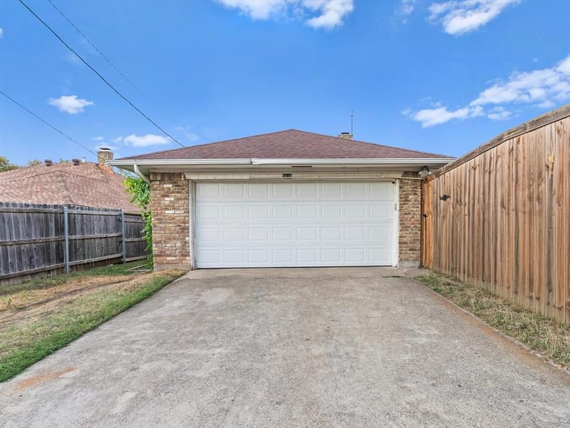5818 Winding Woods Trail, Dallas TX 75227 - Photo 37